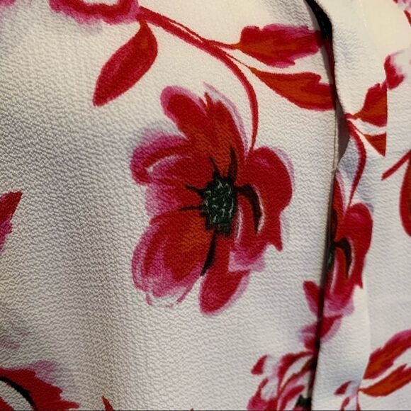 C & E floral blouse Large - Picture 4 of 10